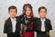 سه بازیگر کودکِ «زیر درخت گردو» با لباس زیبای کردی