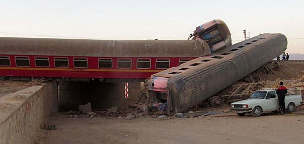 جزئیات حادثه مرگبار خارج شدن قطار مشهد به یزد از ریل + فیلم و عکس