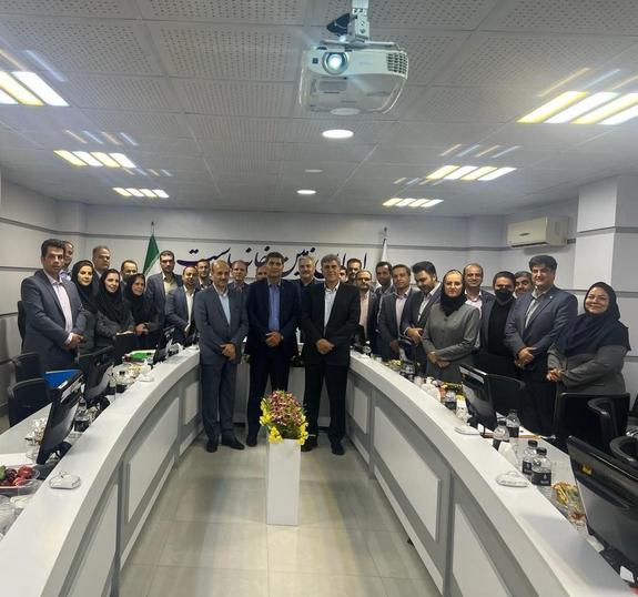 مدیران بانک ایران زمین از شعب استان گیلان بازدید کردند