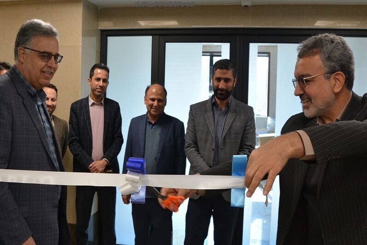 آزمایشگاه «میکروسکوپ الکترونی عبوری» در دانشگاه صنعتی اصفهان بهره‌برداری شد