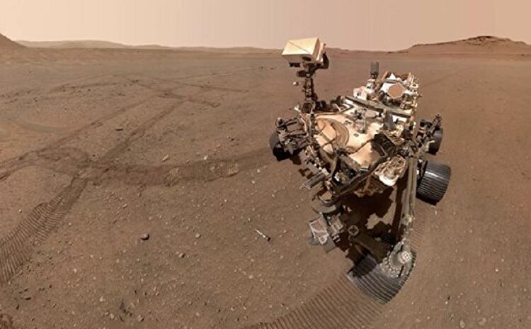 کاوشگرِ استقامت محموله‌های حاوی سنگ و خاک مریخ را جمع آوری کرد + فیلم