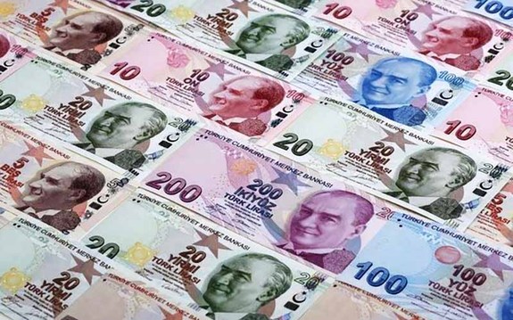 سقوط ارزش لیر ترکیه در برابر دلار