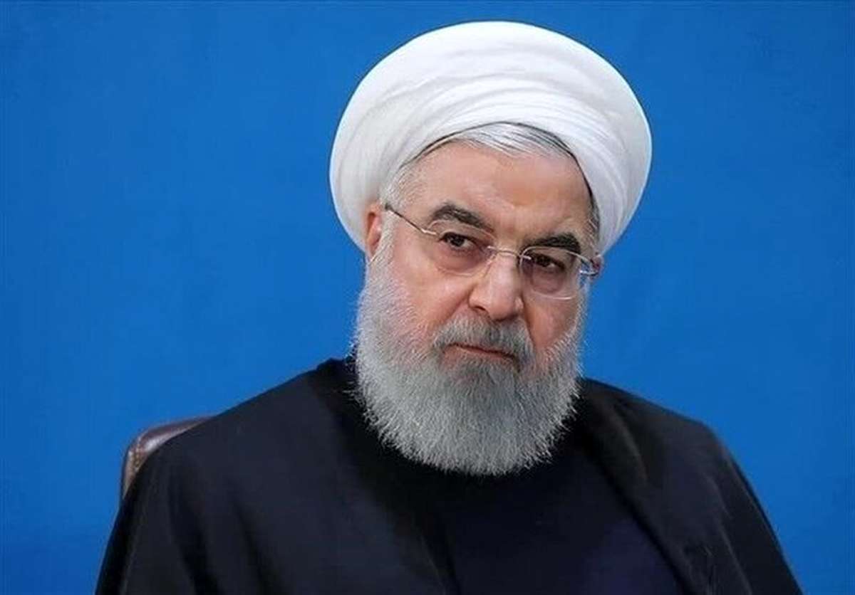 حسن روحانی: احمدی نژاد بحران هسته ای ایجاد کرد