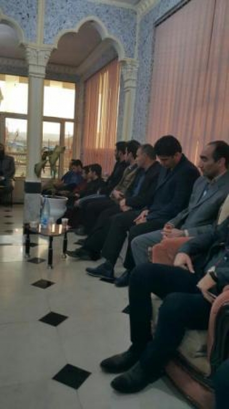 جلسه شورای استانی جبهه تدبیر و توسعه لرستان1