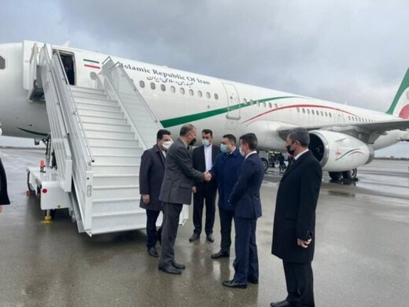 وزیرخارجه کشورمان در بدو ورود به باکو اظهاراتی کرد
