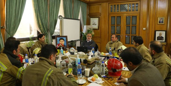 نمایندگان آتش نشانان با شهردار تهران دیدار کردند