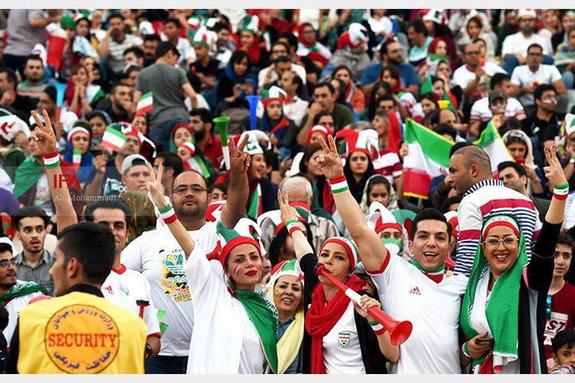 نصف ورزشگاه در بازی ایران و عراق خالی ماند