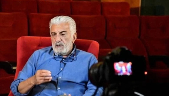 احمدی نژاد پارکینگ تئاتر شهر را تصرف کرد