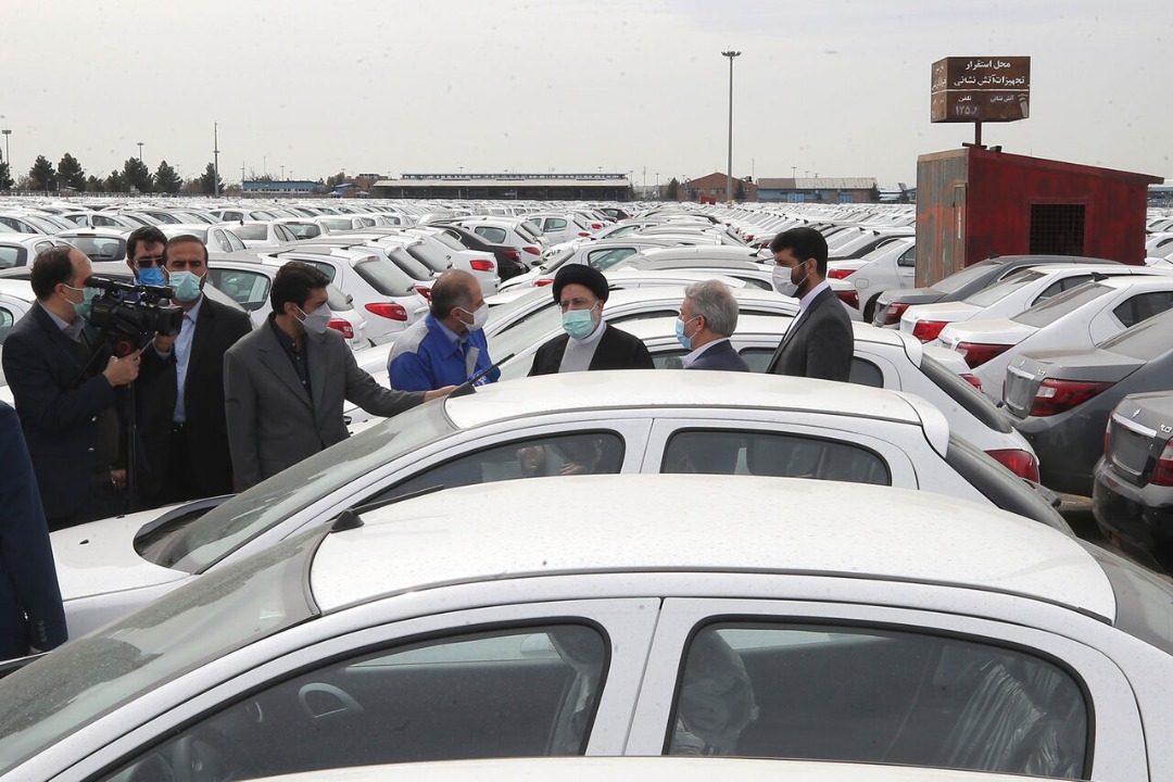 پس از دیدار رئیسی از ایران خودرو واردات خودرو در سال آینده قطعی شد