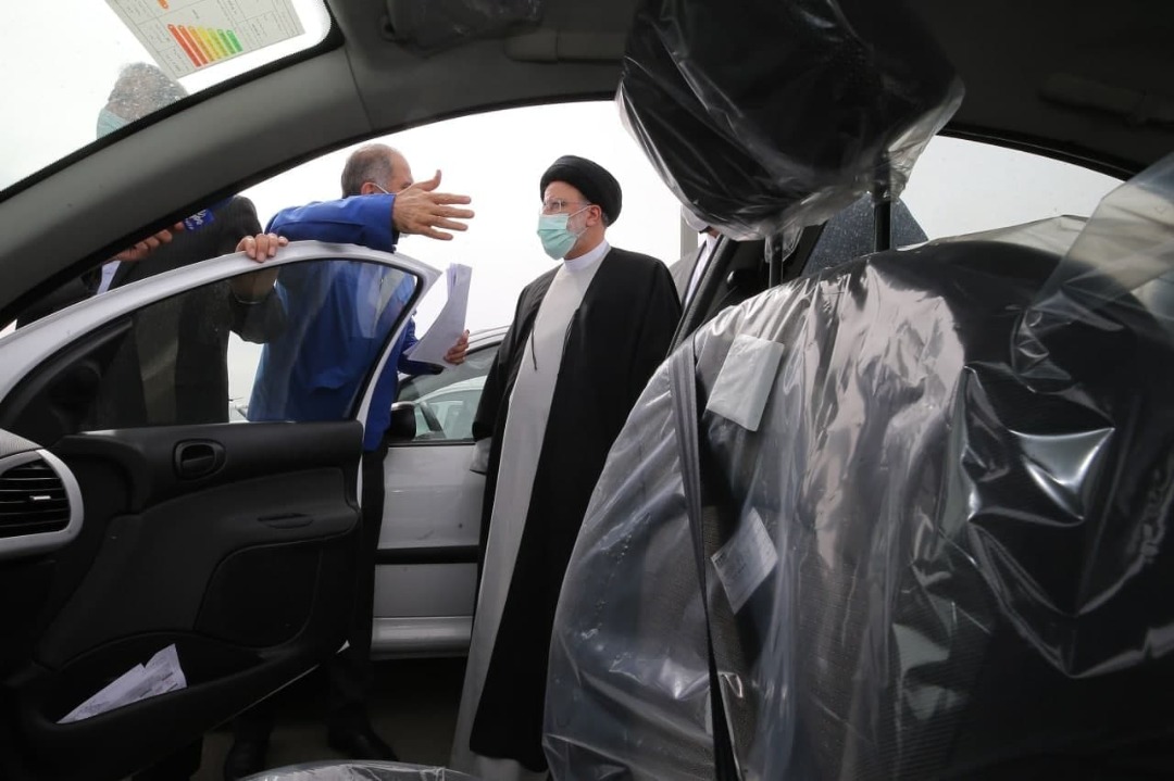 پس از دیدار رئیسی از ایران خودرو واردات خودرو در سال آینده قطعی شد