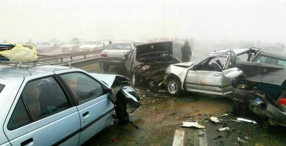تصادف زنجیره ای در اتوبان حکیم در تهران