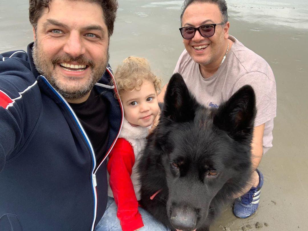 عکس جدید سام درخشانی در کنار همسر و فرزندش