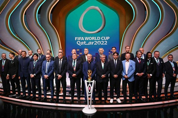 عکس یادگاری سرمربیان حاضر در جام جهانی ۲۰۲۲