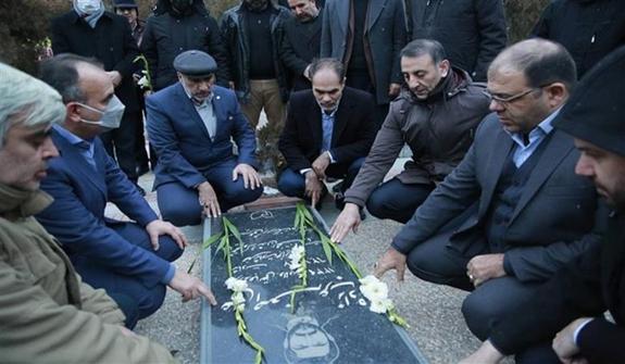 حضور مدیرعامل و هیات عالی شرکت مخابرات ایران در مزار شهداء باغ رضوان ارومیه