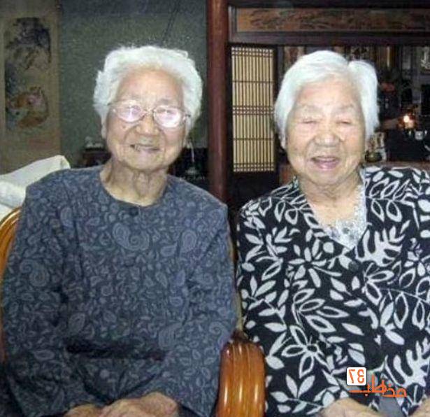خواهران دوقلوی ژاپنی