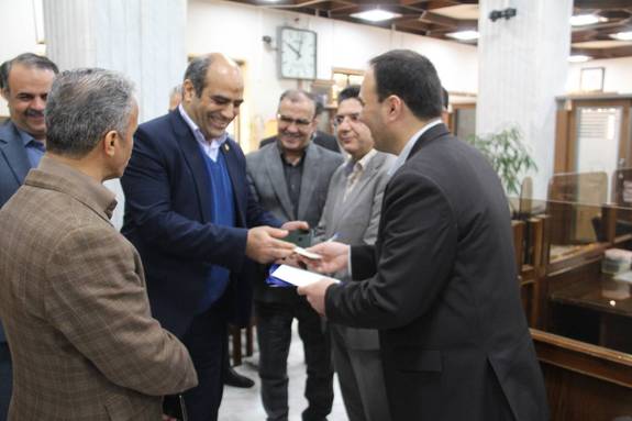 آمادگی بانک ملی ایران برای تامین مالی واحد‌های تولیدی و صنعتی خراسان رضوی