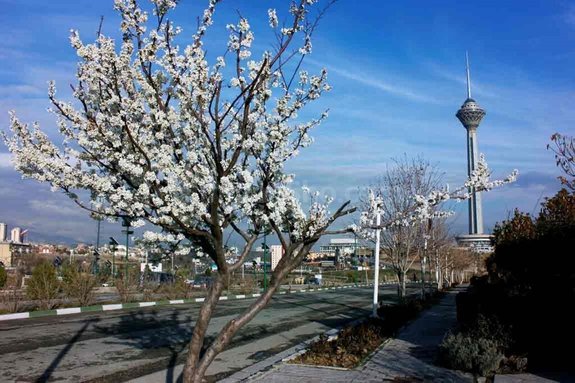 وضعیت هوای تهران تا دوم فروردین ۱۴۰۲