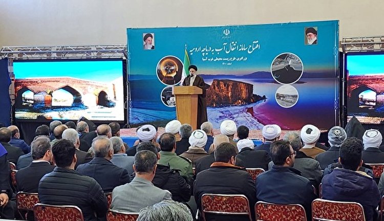 بهره برداری رسمی از سامانه انتقال آب به دریاچه ارومیه
