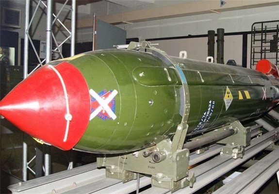 ایران باید بمب اتم داشته باشد