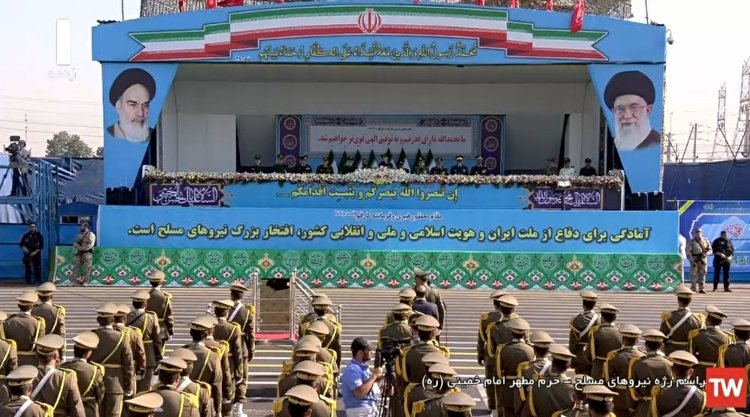 آغاز مراسم رژه نیروهای مسلح در تهران و سایر شهرها