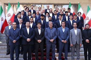 تصاویر بدرقه اعضای تیم ملی فوتبال ایران با حضور رئیس جمهور