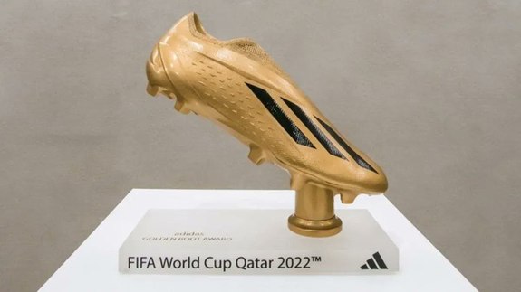 تصویر کفش طلای جام‌جهانی ۲۰۲۲ قطر