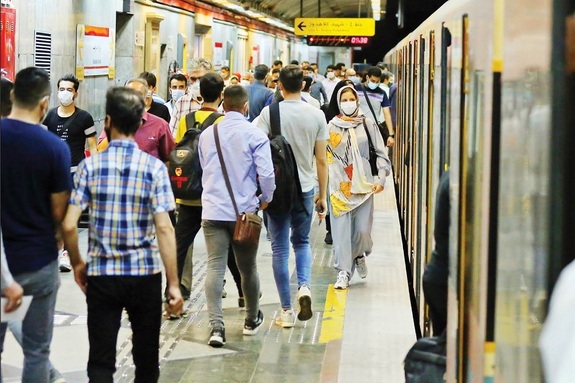 مدیرعامل مترو تهران : ابلاغیه‌ای برای ممانعت از ورود بانوانی که کشف حجاب کرده‌اند، ندیده‌ام