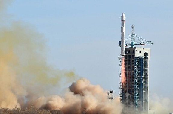 ماهواره چین برای پیش بینی زلزله به فضا پرتاب می‌شود