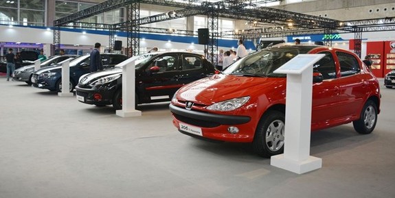 رئیس اتحادیه نمایشگاه‌داران: کاهش قیمت خودرو در بازار از امروز آغاز شد