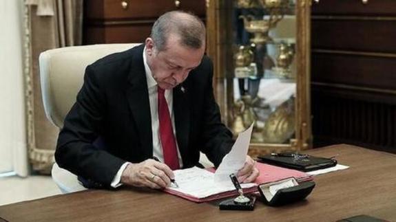 اردوغان: فکر کردن ما به انتخابات مانع کمک به زلزله زدگان نمی‌شود
