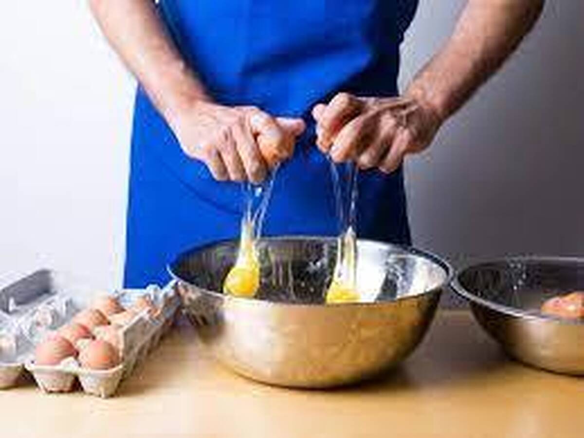 مردی ۴۱ تخم‌مرغ را خورد و مرد