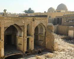 خانه‌های تاریخی اصفهان فرو می‌ریزند تا ساختمان‌های بی‌هویت قد علم کنند