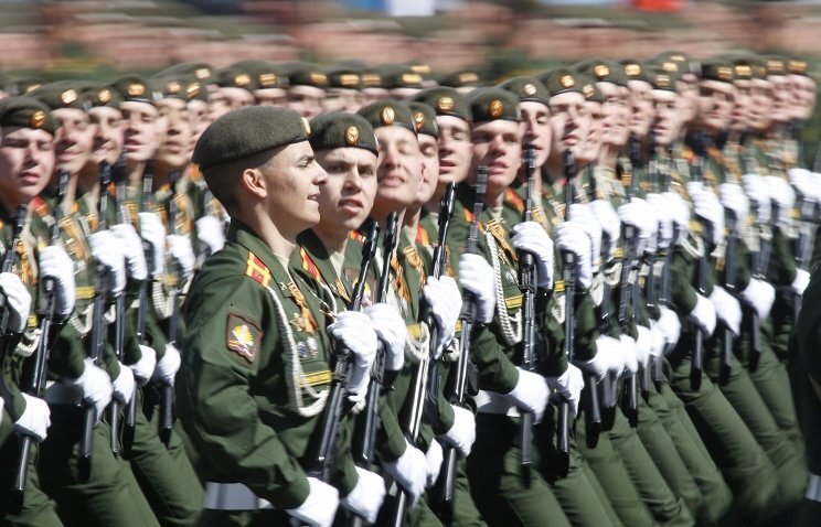 جوانان روسی و مزایای بی‌شمار خدمت سربازی