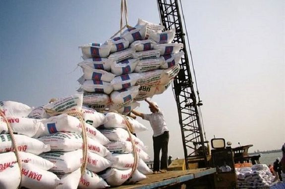 کاهش ۵۲ درصدی واردات برنج