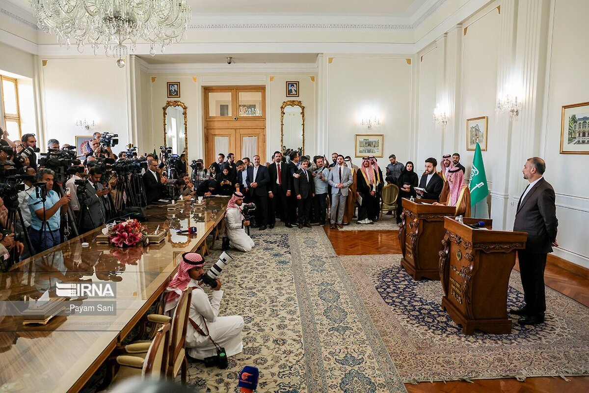 تهران و ریاض بر تشکیل کمیته‌های مشترک سیاسی و اقتصادی تفاهم کردند