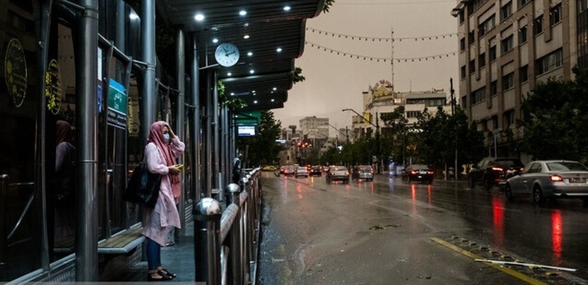 رگبار پراکنده و وزش باد شدید در تهران