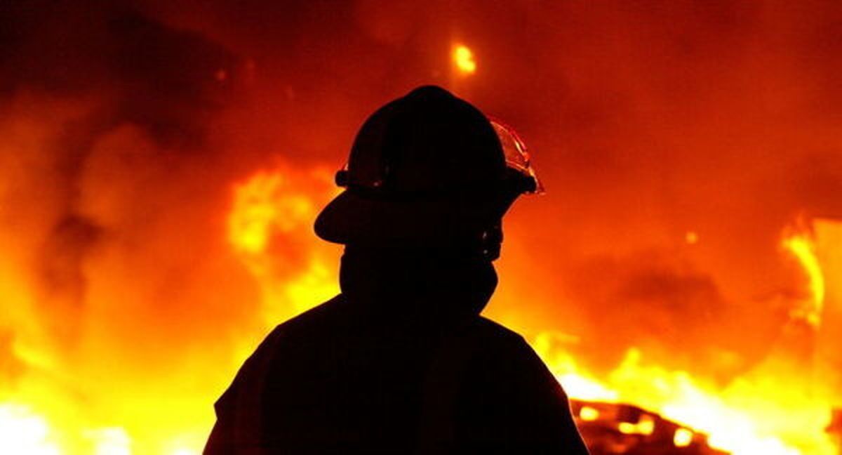 آتش سوزی گسترده در شهرک صنعتی شوش