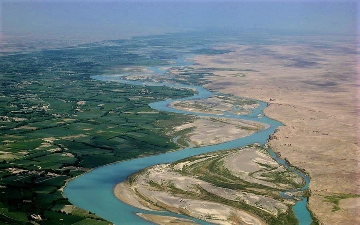 روایات متناقض طرف ایرانی و افغانستانی از وضعیت آب هیرمند