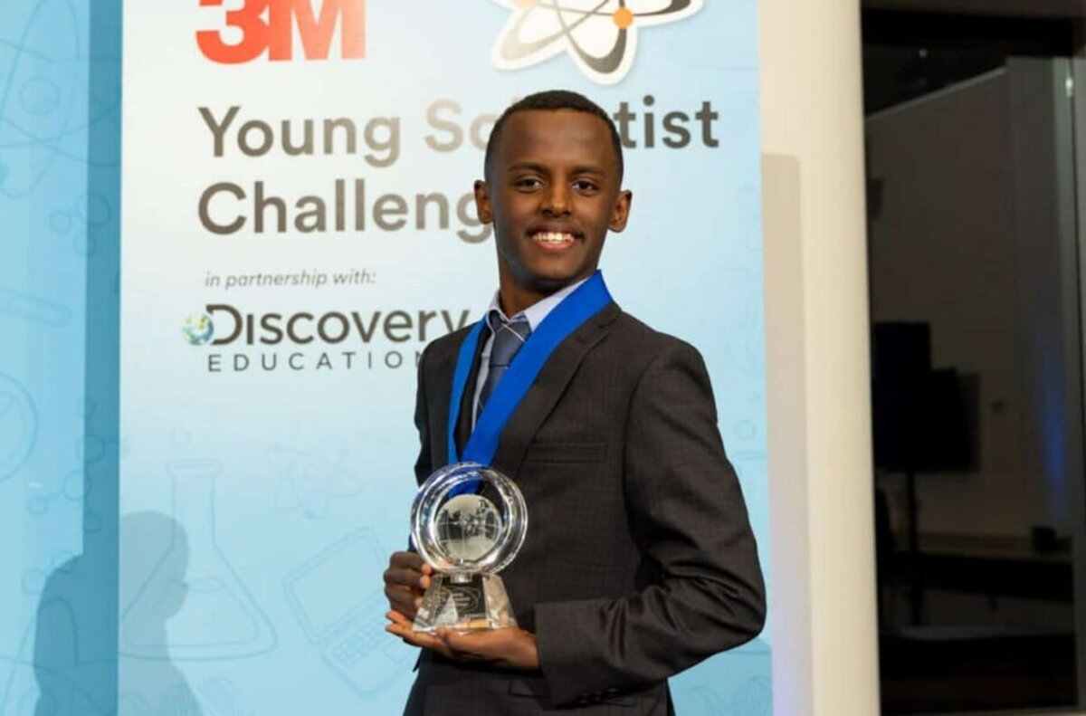نوجوان ۱۴ ساله با اختراع صابونی برای مبارزه با سرطان پوست برنده جایزه علمی شد