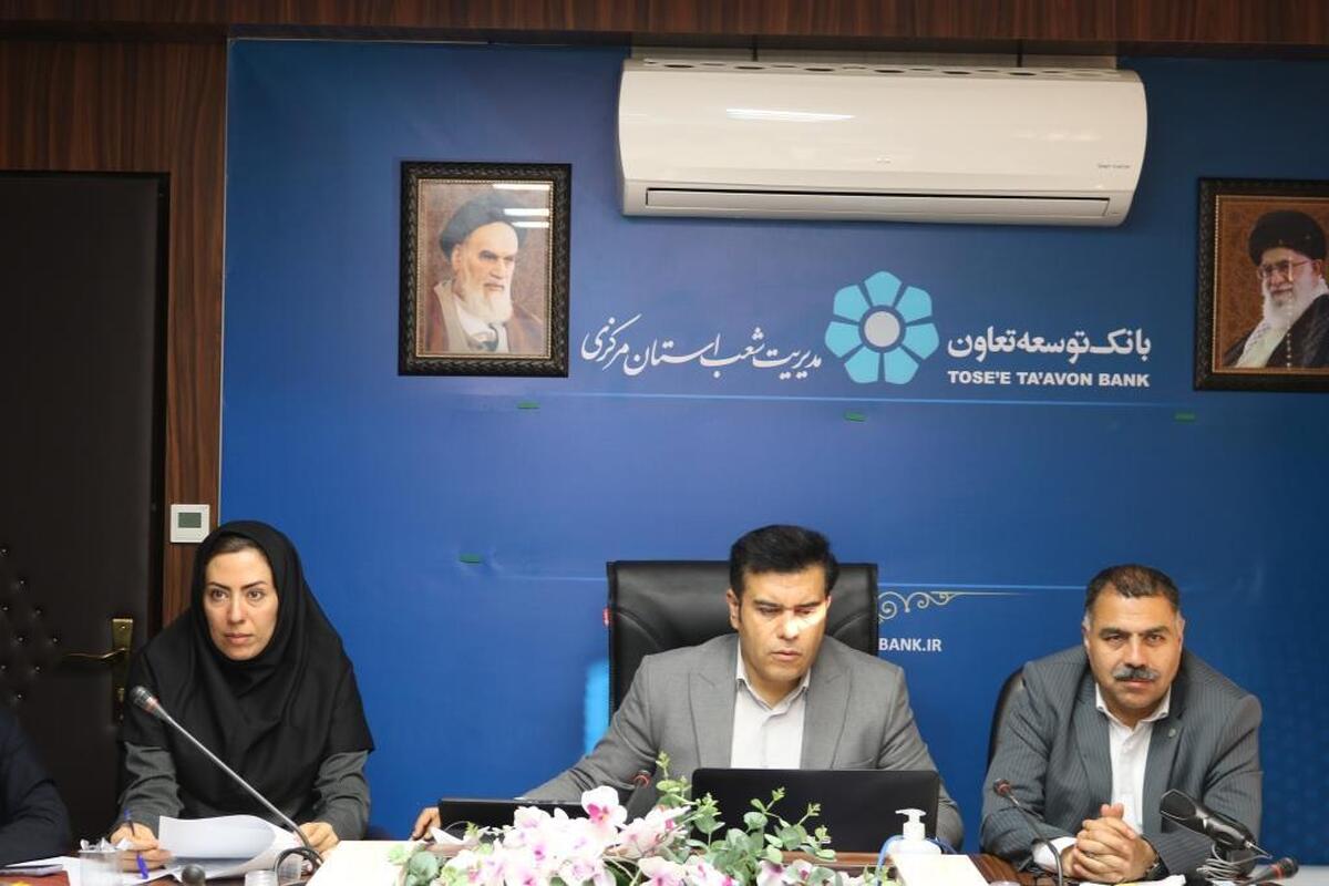 کار گروهی و خرد جمعی منجر به ارتقای شاخص‌ها خواهد شد