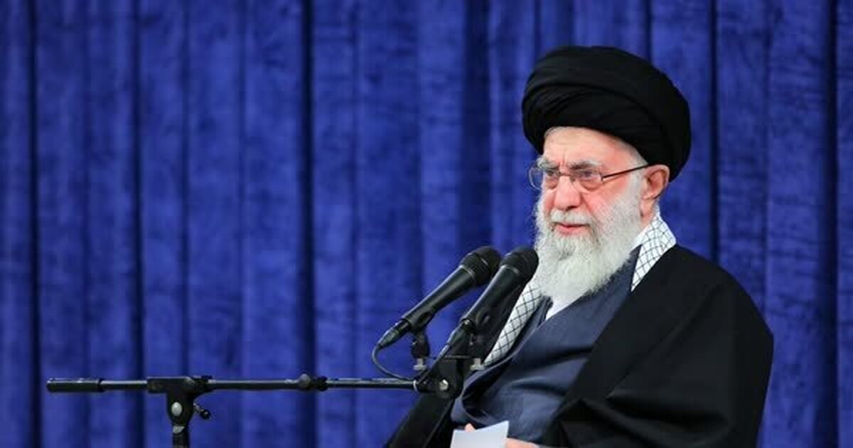 جمعی از مسئولان نظام و سفرای کشور‌های اسلامی با رهبر انقلاب دیدار کردند