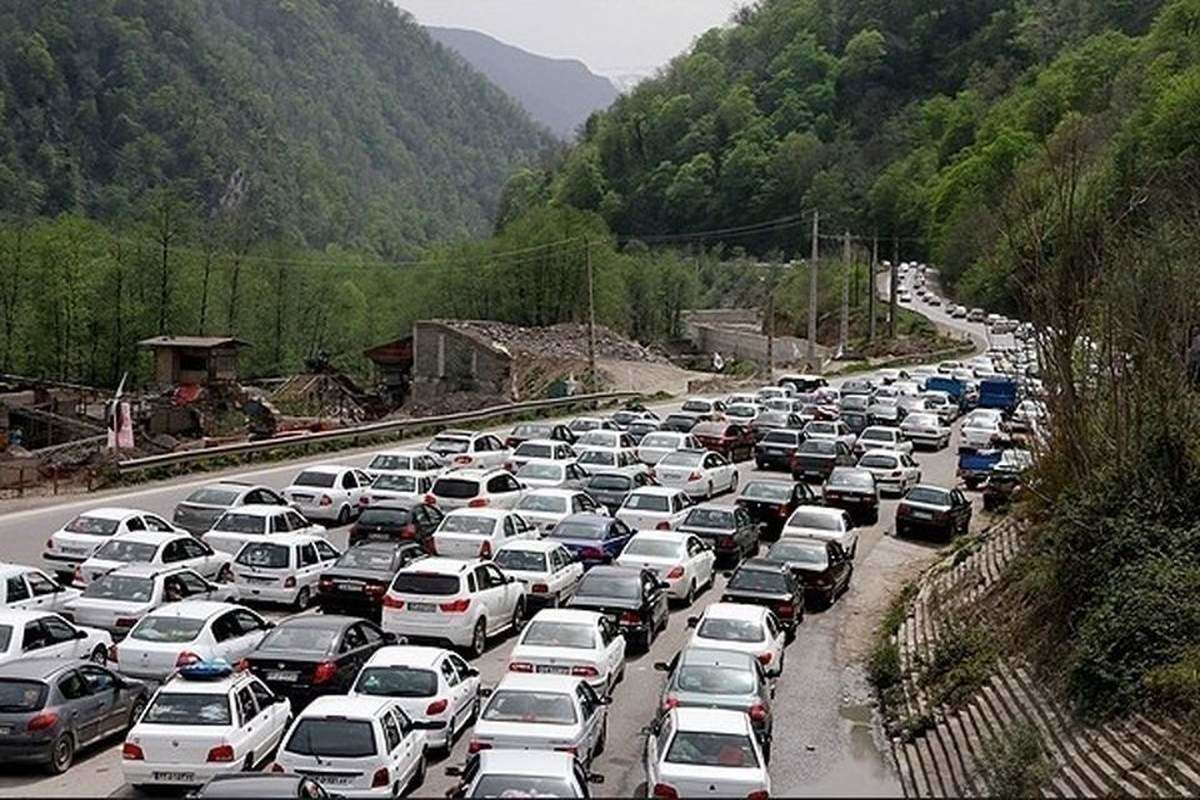 آزاد راه تهران - شمال و جاده کرج - چالوس یک طرفه شد