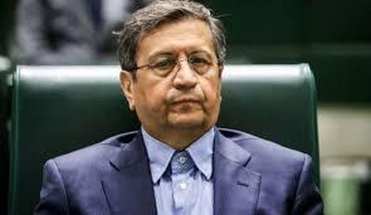 همتی: تورم را ۱۰ درصد کاهش دادیم