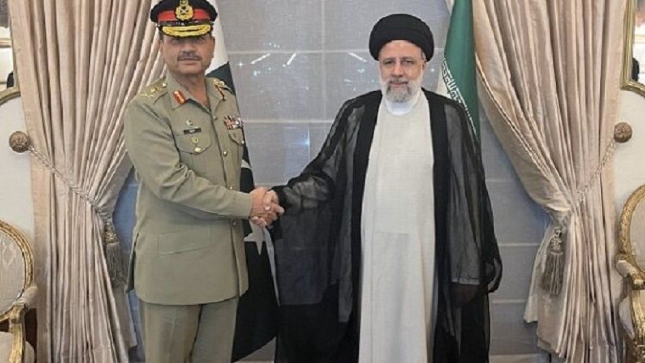 تقویت همکاری‌های قوای مسلح ایران و پاکستان عامل صلح و ثبات است