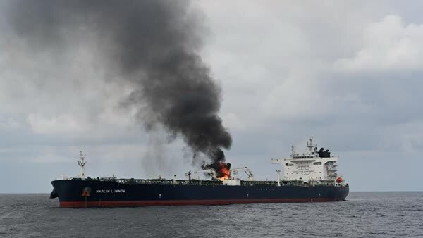 یمن از حمله موفق به یک نفتکش انگلیسی در دریای سرخ خبر داد