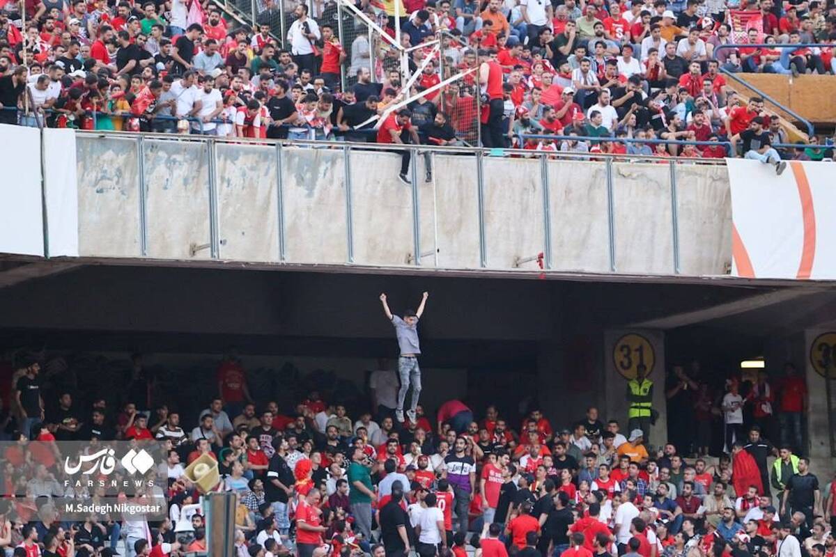 صحنه ترسناک، به‌جا مانده از شب قهرمانی پرسپولیس