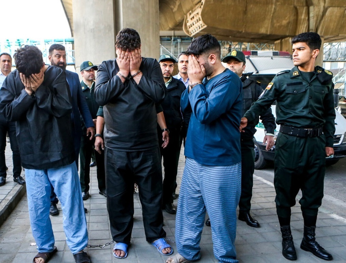 چه حکمی برای متهمان پرونده سرقت مسلحانه در بزرگراه صدر تهران صادر شد؟