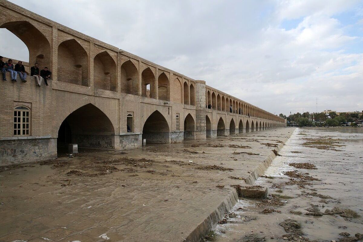 استاندار اصفهان: در آستانه احیای زاینده‌رود هستیم