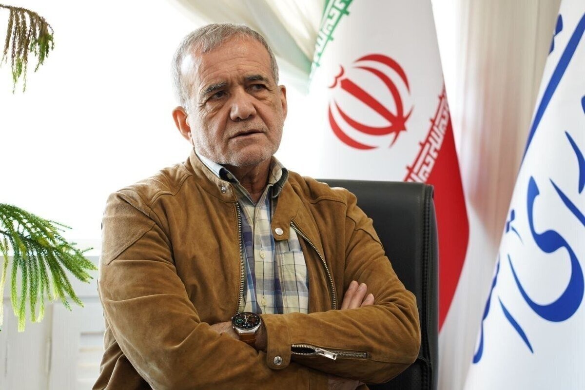 مادر آذری جهرمی چه سوالی از پزشکیان پرسید؟