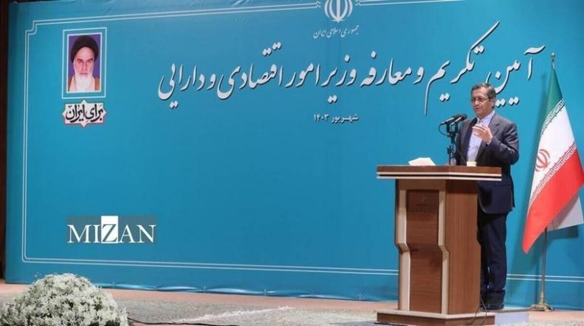 وزیر اقتصاد: قیمت گذاری دستوری و مداخله دولت در بخش‌های مختلف اقتصادی به مشکلات دامن می‌زند